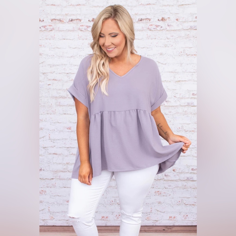 NWOT Zenana Lavender Babydoll Tunic Top Size Small V-Neck Empire Waist Oversized
